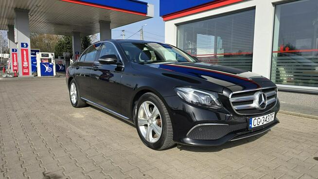 Mercedes E 220