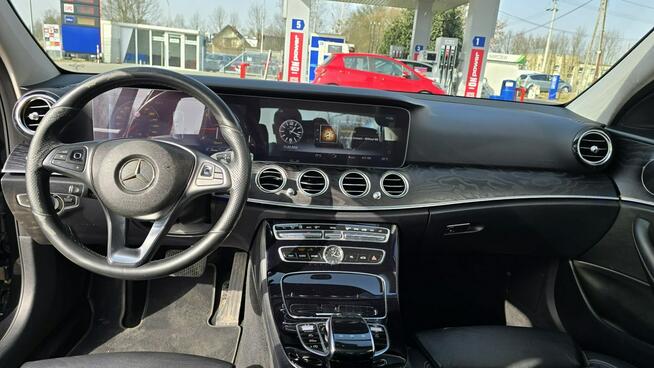Mercedes E 220
