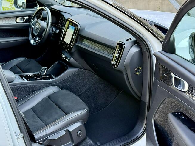 Volvo XC 40 2.0 B4 R-Design Faktura VAT 23% harman & kardon