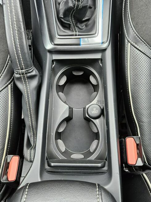 Volvo V40 R-Design* Bardzo Ładne i Zadbane* Rok GWARANCJI
