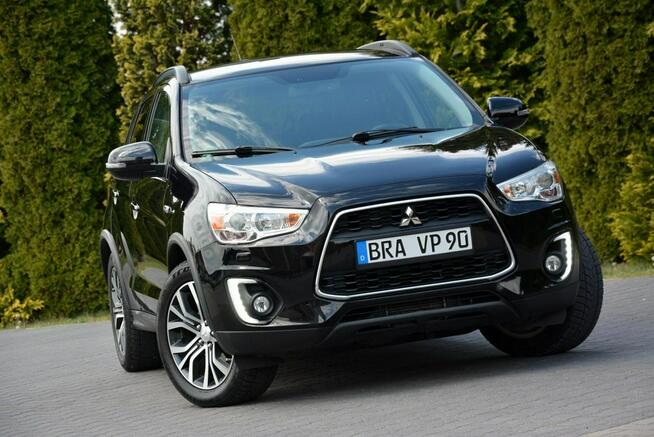 Lift Instyle Skóry Ledy Panorama Xenon Kamera Navi aso Mitsubishi