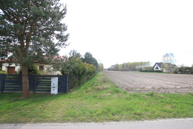 Duża działka 0,6 ha rolno budowlana Wola Lisowska