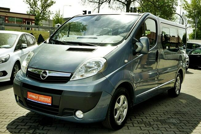 Opel Vivaro 2,0CDTI Klima, 7 osób, alu R16, 2006r.