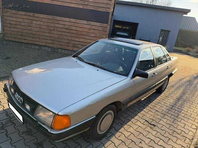 Audi 100
