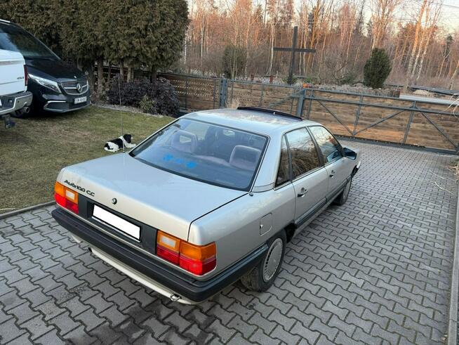 Audi 100