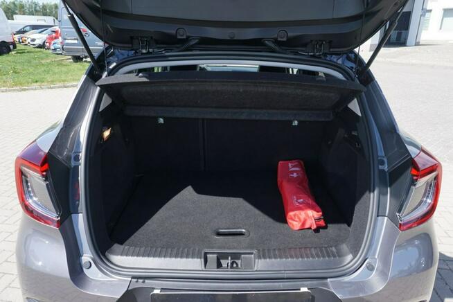 Renault Captur 1.0TCe 90KM Techno salon