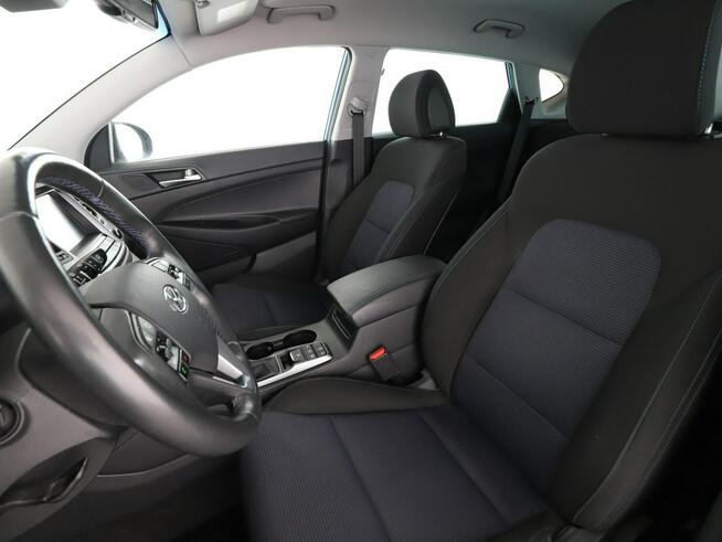 Hyundai Tucson 4X4 177KM Automat Navi Czujniki parkowania Klimatyzacja Podgrzewane fo