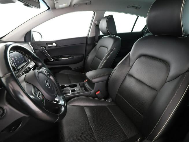 Kia Sportage 4x4 automat skóra navi klima auto grzane fotele kamera i czujniki park