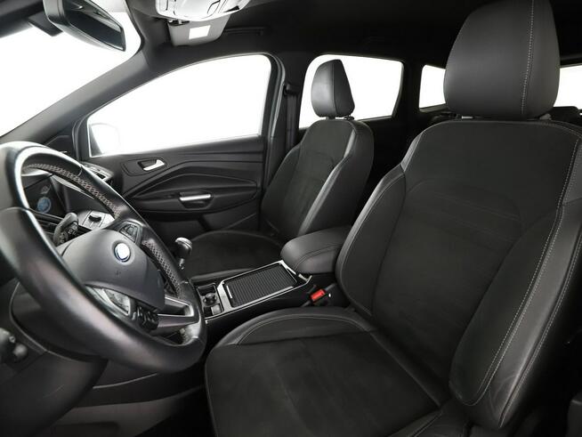 Ford Kuga navi klima auto grzane fotele skóra/alcantara kamera i czujniki parkow