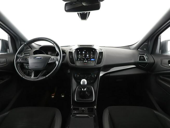 Ford Kuga navi klima auto grzane fotele skóra/alcantara kamera i czujniki parkow