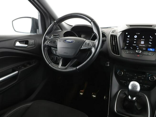 Ford Kuga navi klima auto grzane fotele skóra/alcantara kamera i czujniki parkow