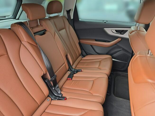 Audi Q7 MatrixLED_Hak_B&O_Wentyalcja_ACC_Asystenci_Skóra_21"_CarPlay_Indukcja