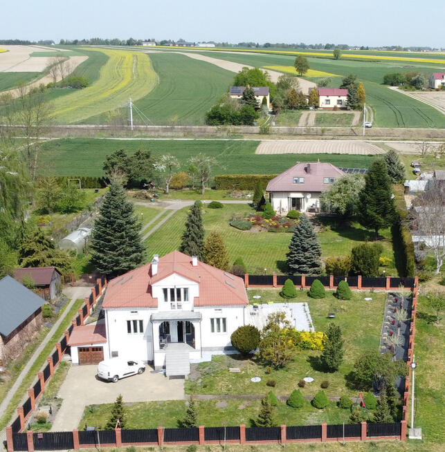 5 pok. dom z garażem i ogrodem na wznies. nad wodą