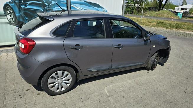 Suzuki Baleno Salon PL Bardzo Mały przebieg Pali Jedzie