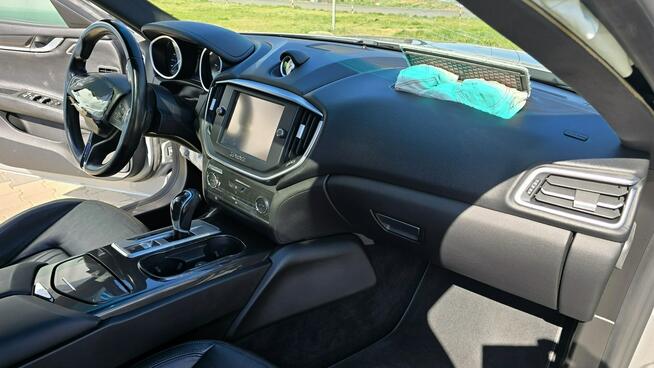 Maserati Ghibli Bardzo Ładny Pali Jeżdzi Chłodnice całe