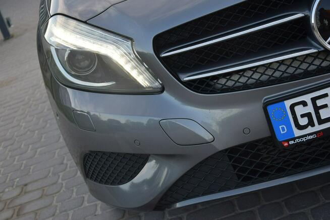 Mercedes A 180 1.5D 2015r Navi Ledy PDC 2 KPL KÓŁ Grzane Fotele Sprowadzony Opłacony