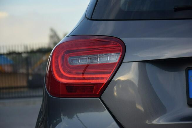 Mercedes A 180 1.5D 2015r Navi Ledy PDC 2 KPL KÓŁ Grzane Fotele Sprowadzony Opłacony