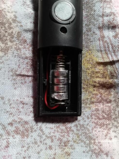 Tanio sprzedam mało używany powerbank, słuchawki itp.