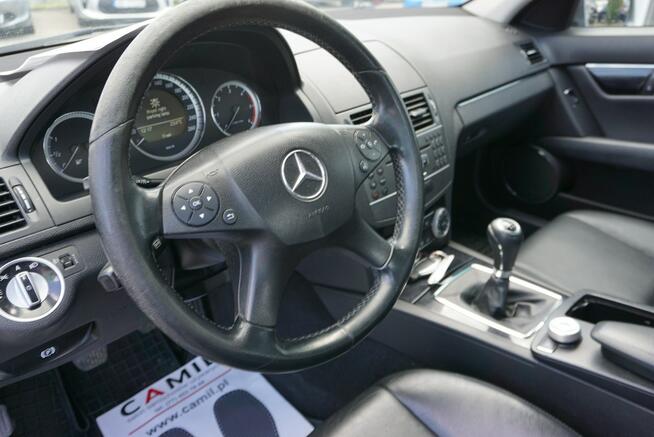 Mercedes C 180 zarejestrowany, ubezpieczony