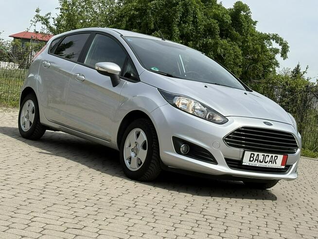 Ford Fiesta Grzana przednia szyba,Grzane fotele,Głośnomówiący,Przyciemniane szyby