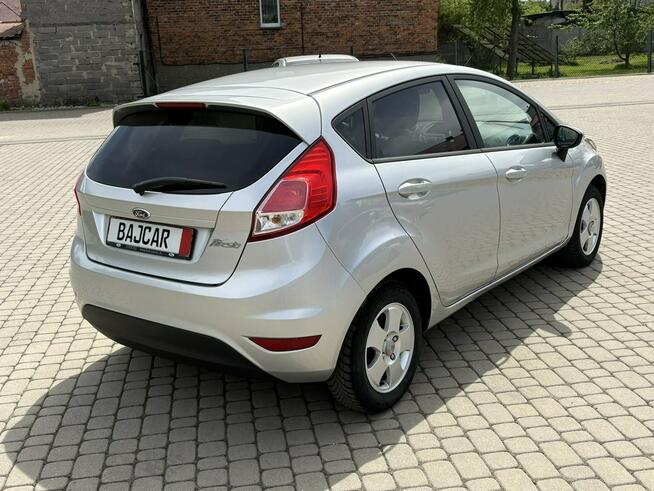 Ford Fiesta Grzana przednia szyba,Grzane fotele,Głośnomówiący,Przyciemniane szyby