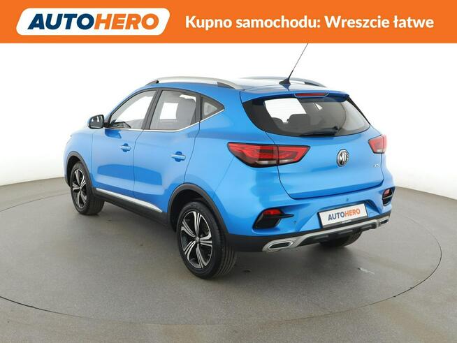 MG ZS niski przebieg PDC tempomat