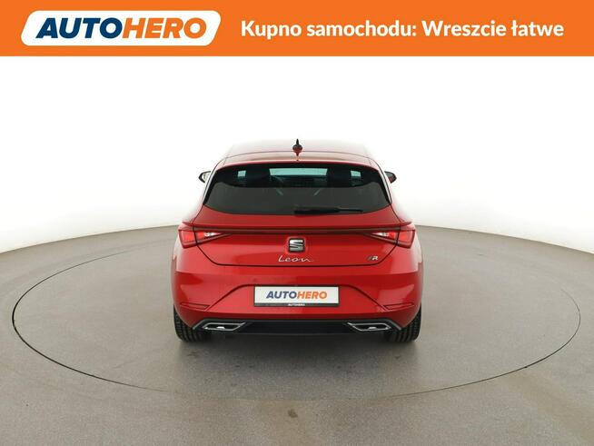 Seat Leon FR automat virtual mHEV navi kamera ACC climatronic LED