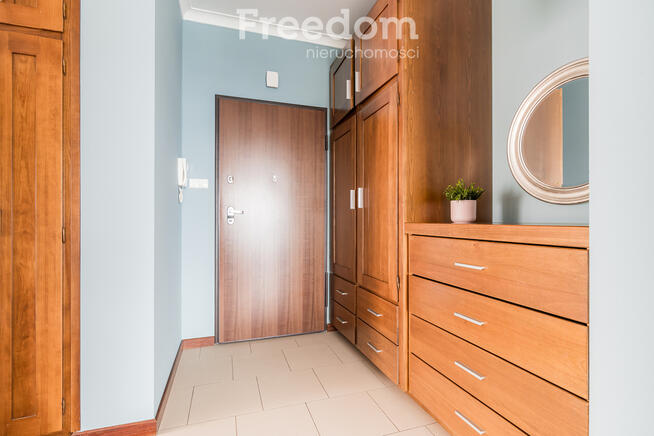 3 pokoje, balkon 30m2, garaż, ul. Rydygiera 15.