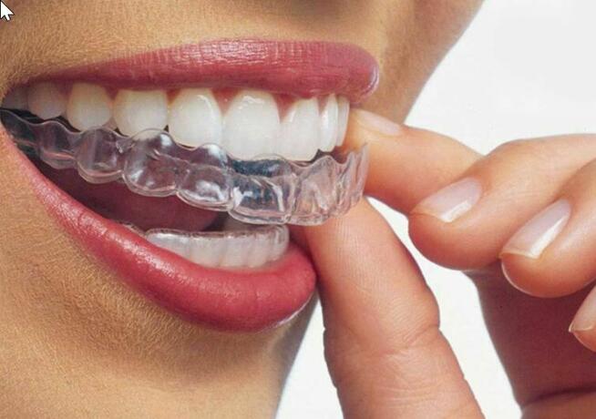 STOMATOLOGIA MEDICOVER POLMEDICO tel. 697 15 15 15