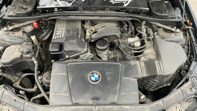 BMW 316i E90