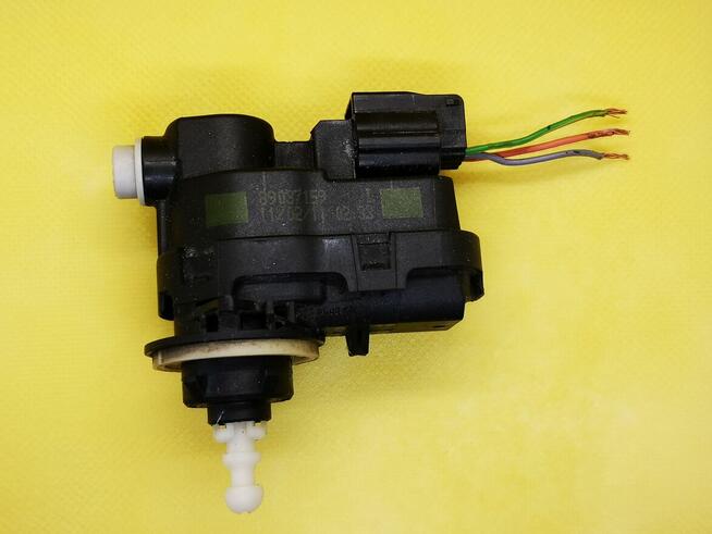 Silniczek lampy przód PEUGEOT 3008 5008 wtyczka 89037159