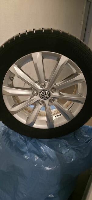 VW felgi 17 cali z oponami całorocznymi Continental