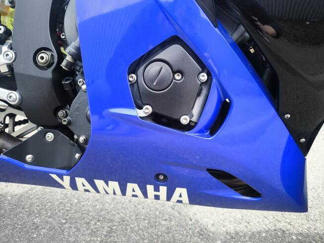 Yamaha R6 2003r
