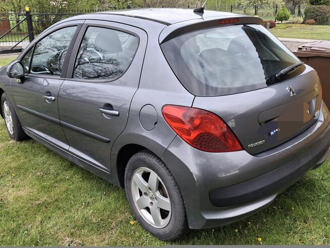 Peugeot 207 1.4 75 KM