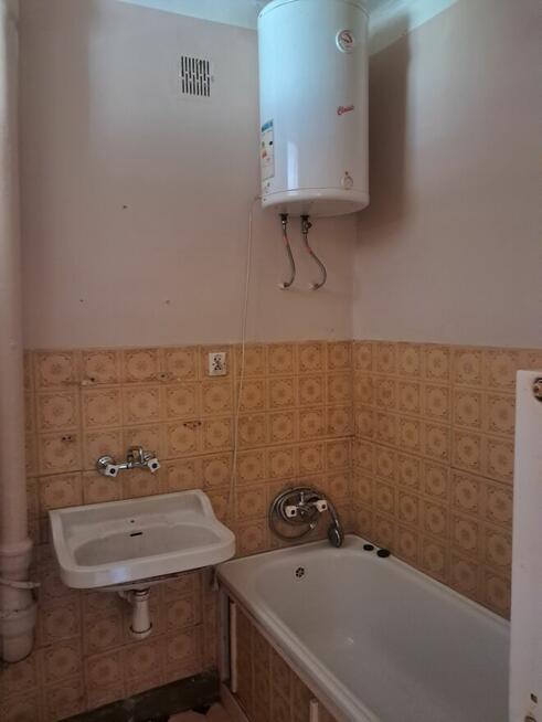 Sprzedam mieszkanie 42m2, 2-pokoje w zambrowie