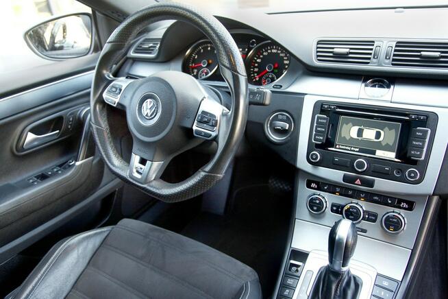 R-LINE|Salon PL|BiXenon|DCC|2xPark| Panorama|DSG|Navi|Alcantara|GWARAN