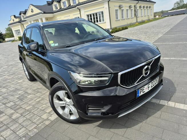 Volvo XC 40 2.0D3 navi FULL LED automat chromy ORYGINAŁ
