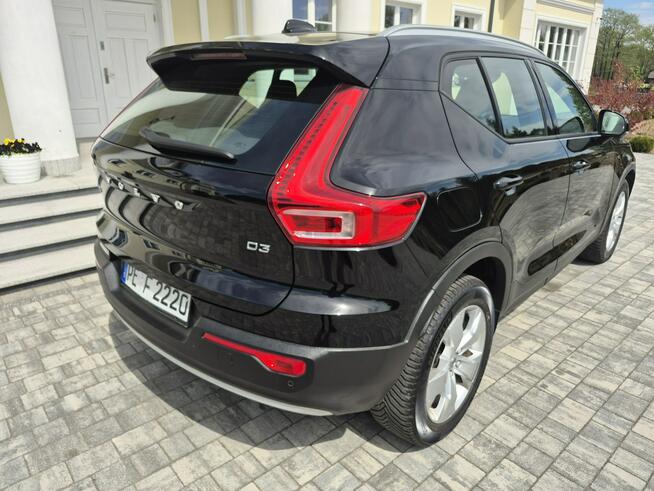 Volvo XC 40 2.0D3 navi FULL LED automat chromy ORYGINAŁ