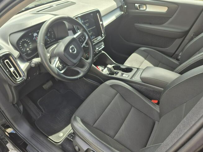 Volvo XC 40 2.0D3 navi FULL LED automat chromy ORYGINAŁ