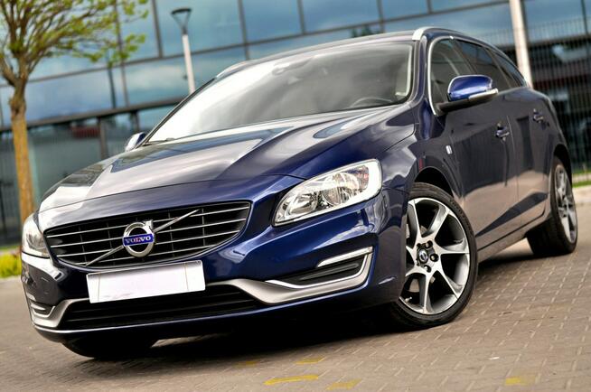 Volvo V60 LiFT Ocean Race 2,0 D4 181Km Ledy Skóra Navi Full Opcja