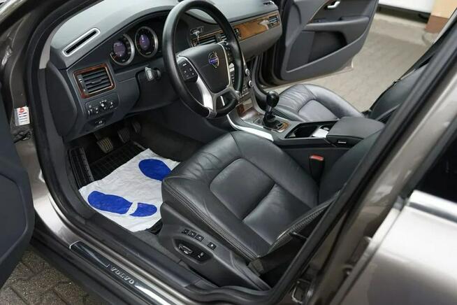 Volvo XC 70 2,0D4 Klima, alu R18, Xenony, skóra, 163KM, 2010r.