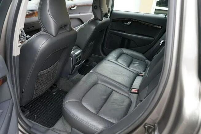 Volvo XC 70 2,0D4 Klima, alu R18, Xenony, skóra, 163KM, 2010r.