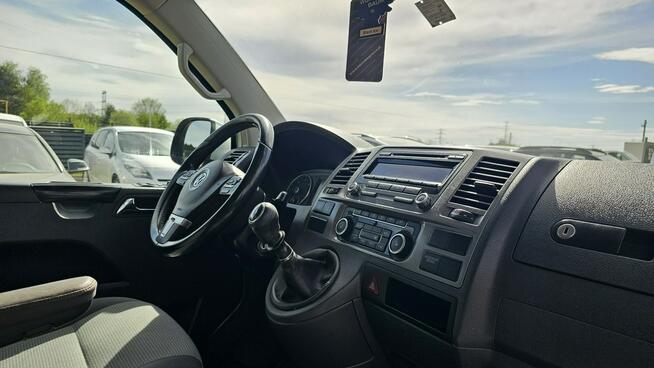 Volkswagen Caravelle 9 osobowy Ładny stan