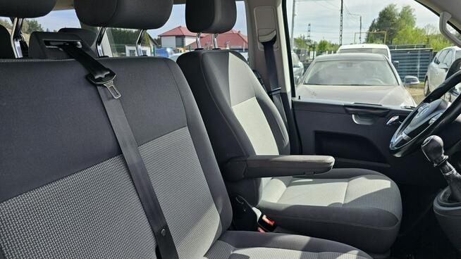 Volkswagen Caravelle 9 osobowy Ładny stan