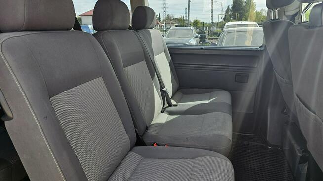 Volkswagen Caravelle 9 osobowy Ładny stan