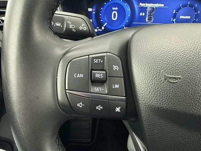 Ford Focus Titanium 1.0 EcoBoost mHEV 125 KM