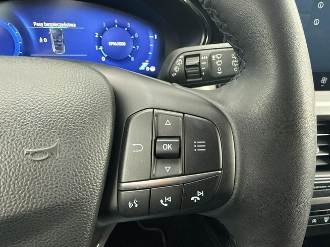 Ford Focus Titanium 1.0 EcoBoost mHEV 125 KM