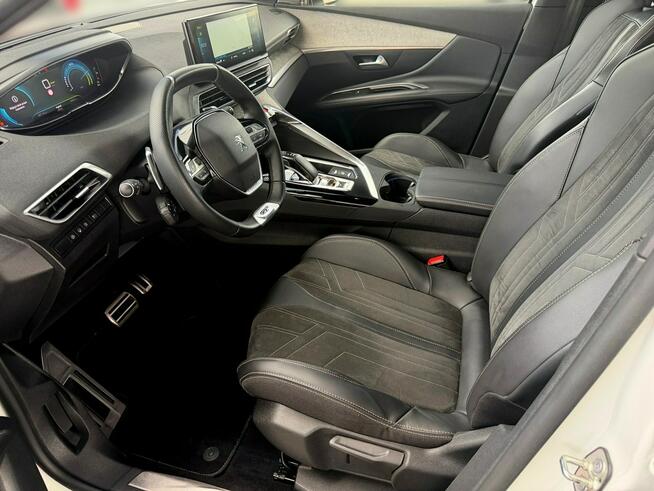 Peugeot 3008 GT kamery skóra MASAZE el.klapa FUL LED acc blis panorama MAX OP