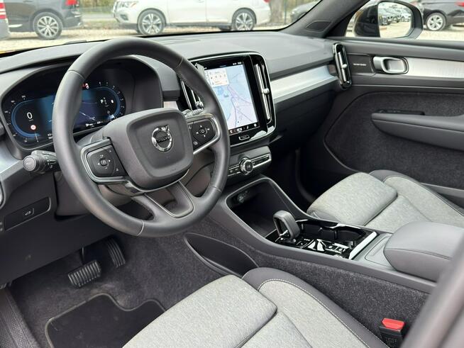 Volvo XC 40 B3 Plus Dark aut 163kM! HD pixel LED! Harman Kardon! Kamera 360!