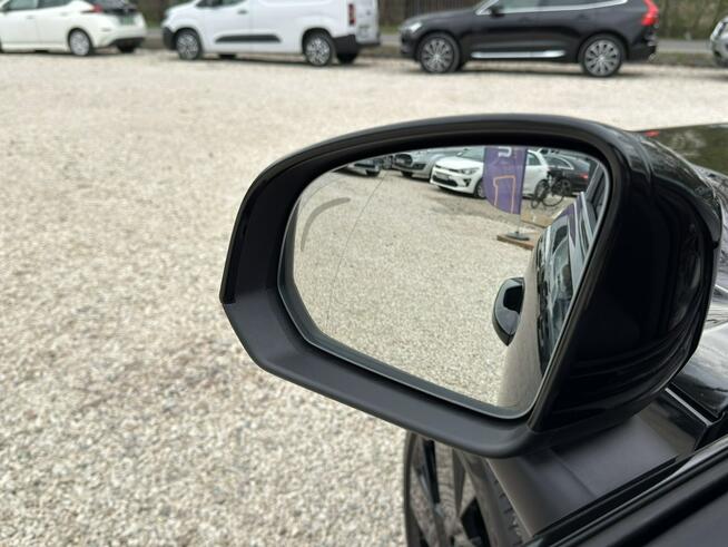 Volvo XC 40 B3 Plus Dark aut 163kM! HD pixel LED! Harman Kardon! Kamera 360!